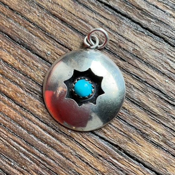 Vintage Jewelry - Vintage Native American pendant